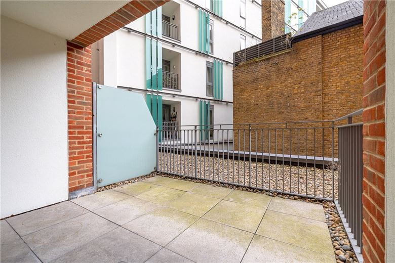 1 bedroom flat, Hardwicks Square, London SW18 - Available