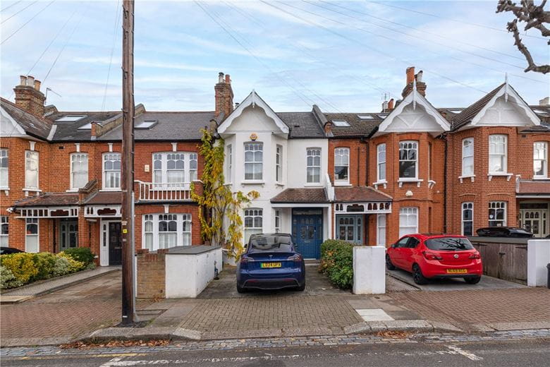 4 bedroom house, Elborough Street, London SW18 - Available