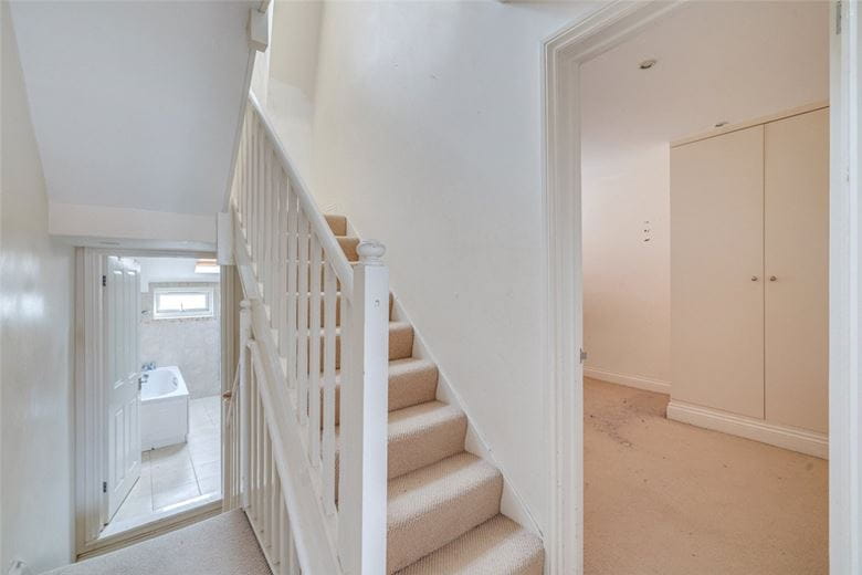 3 bedroom house, Longfield Street, London SW18 - Available