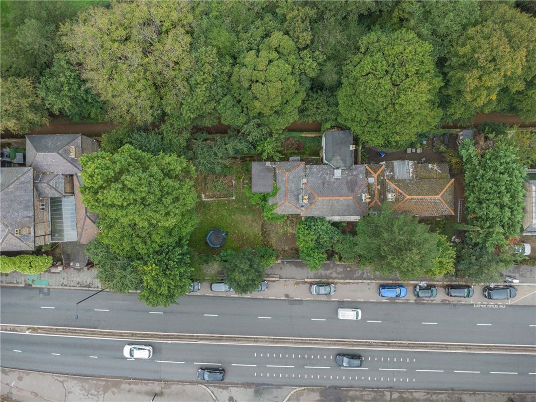  bedroom house, Roehampton Vale, London SW15 - Available