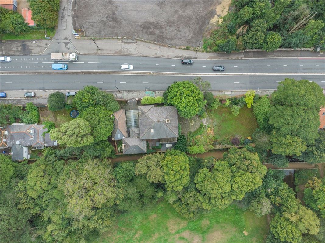  bedroom house, Roehampton Vale, London SW15 - Available