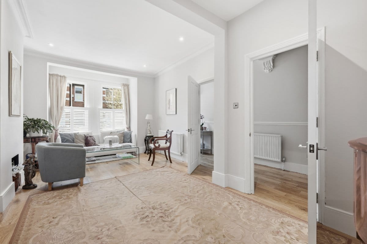 5 bedroom house, Second Avenue, London SW14 - Available