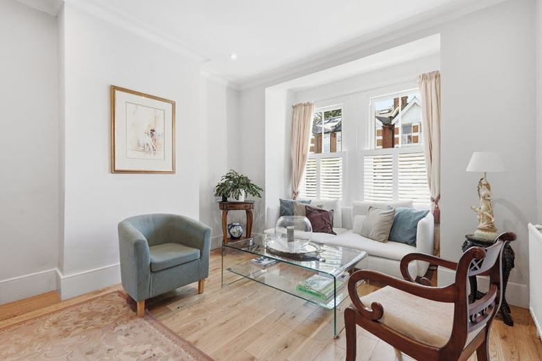 5 bedroom house, Second Avenue, London SW14 - Available