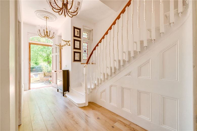 6 bedroom house, Acton Lane, London W4 - Available