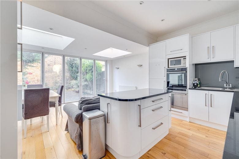 3 bedroom house, Brookwood Road, London SW18 - Sold STC