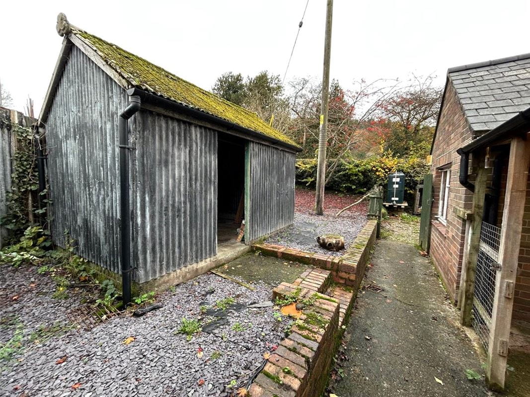 3 bedroom house, Llangedwyn, Oswestry SY10 - Available