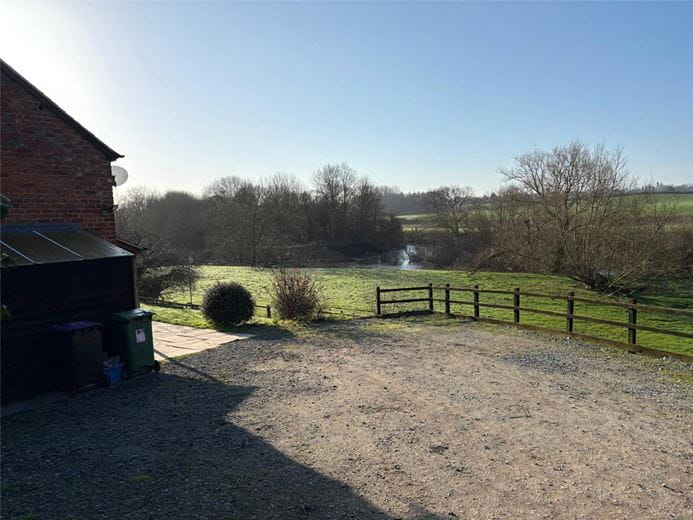 3 bedroom house, Montford, Montford Bridge SY4 - Available