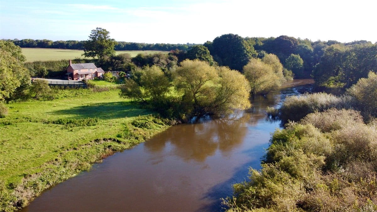 3 bedroom house, Montford, Montford Bridge SY4 - Available