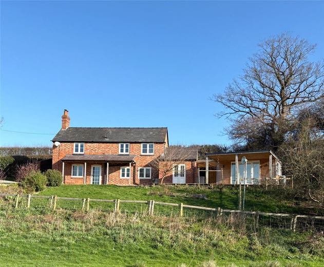 3 bedroom house, Montford, Montford Bridge SY4 - Available