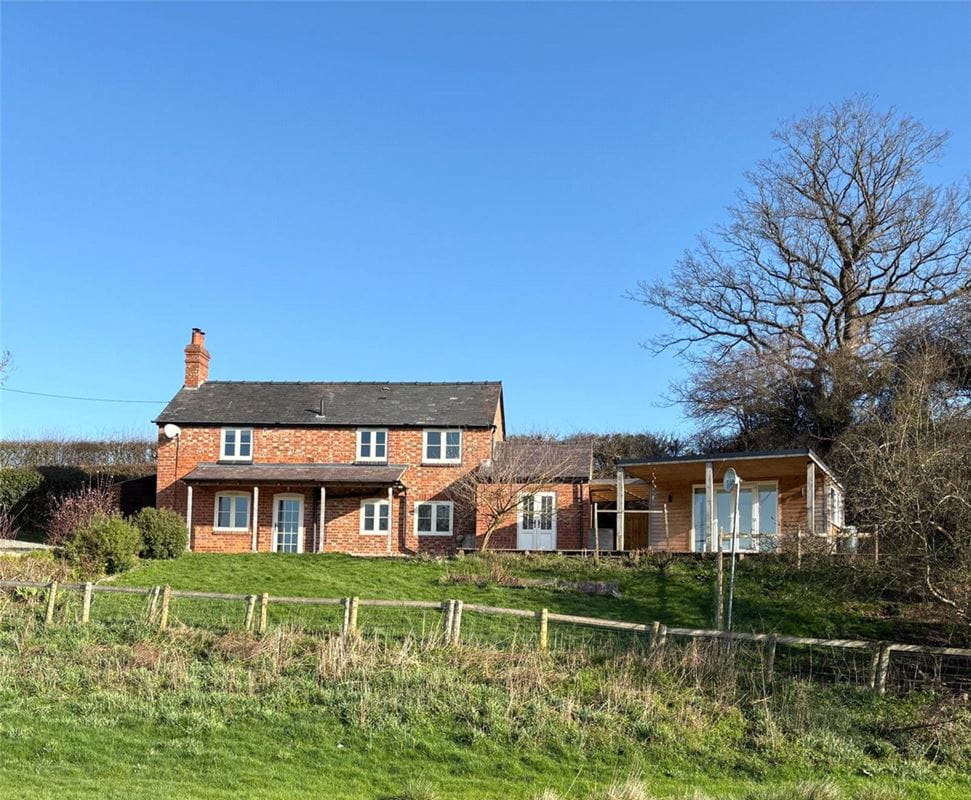 3 bedroom house, Montford, Montford Bridge SY4 - Available