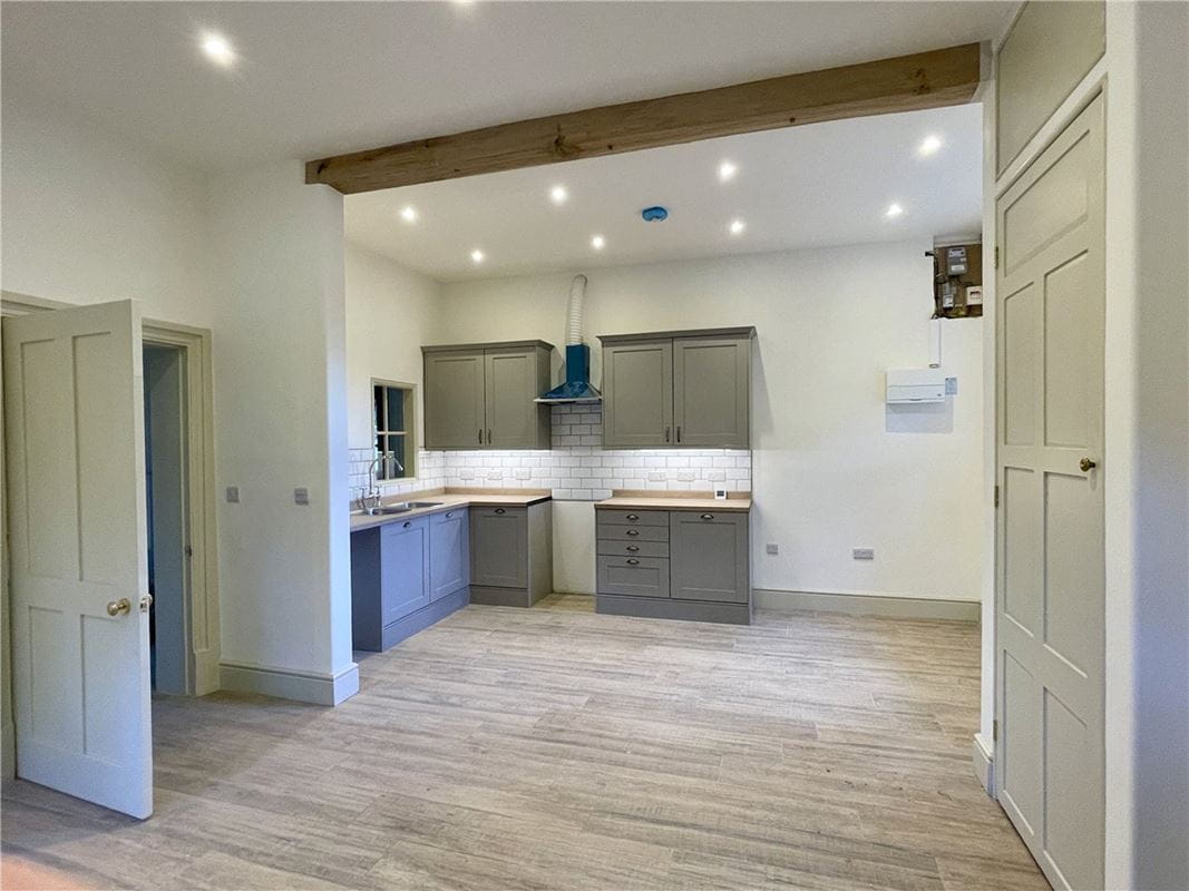 3 bedroom house, Bodnant, Tal-Y-Cafn LL28 - Available