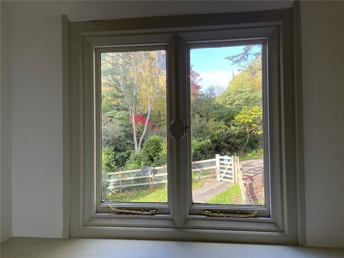 3 bedroom house, Bodnant, Tal-Y-Cafn LL28 - Available