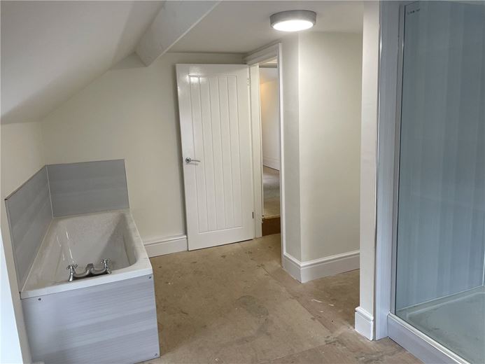 3 bedroom house, Wrexham Road, Pontblyddyn CH7 - Under Offer