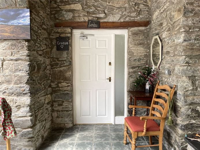 2 bedroom flat, Ffordd Pennant, Eglwysbach LL28 - Available