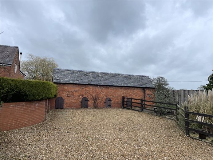 4 bedroom house, Halghton, Hanmer SY13 - Available