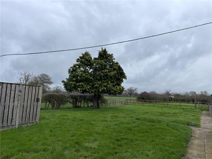 4 bedroom house, Halghton, Hanmer SY13 - Available