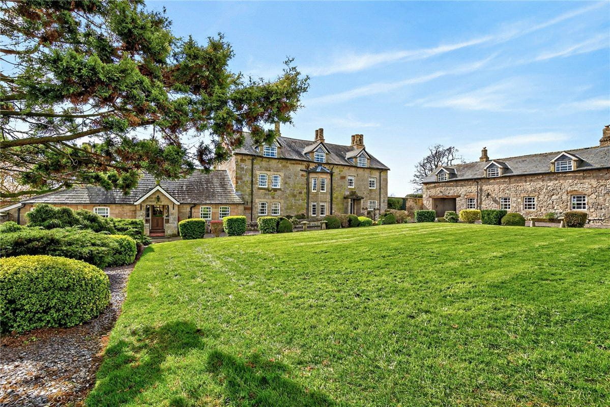 407 acres Country Estate, Weirbrook, West Felton SY11 - Available