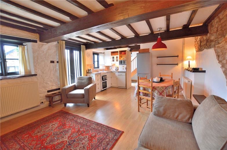  bedroom house, Huntsham, Tiverton EX16 - Available