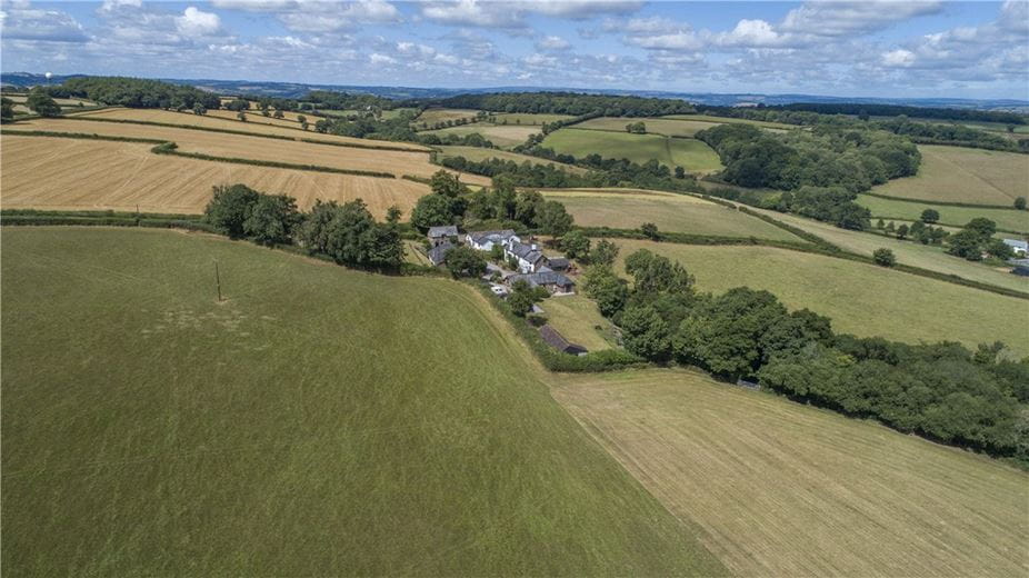  bedroom house, Huntsham, Tiverton EX16 - Available