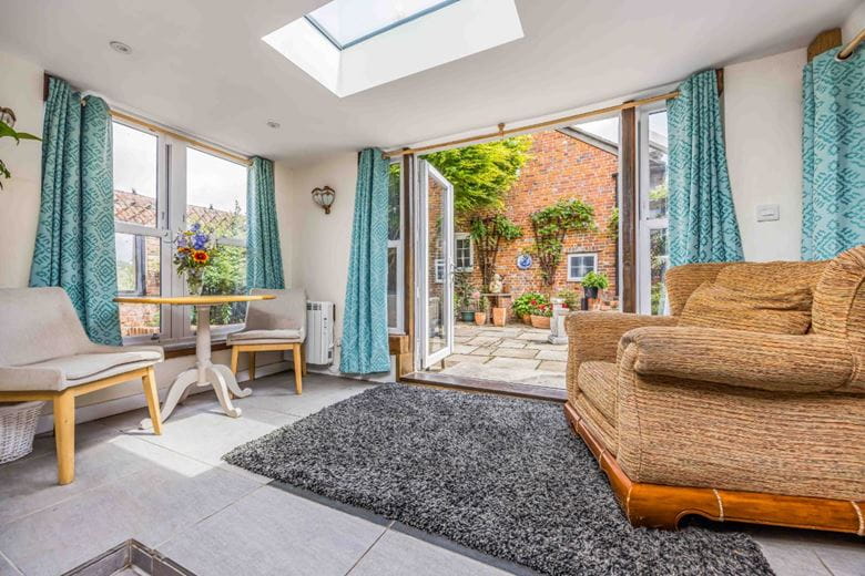 5 bedroom house, Hunston Mill House & Cottages, Selsey Road PO20 - Available