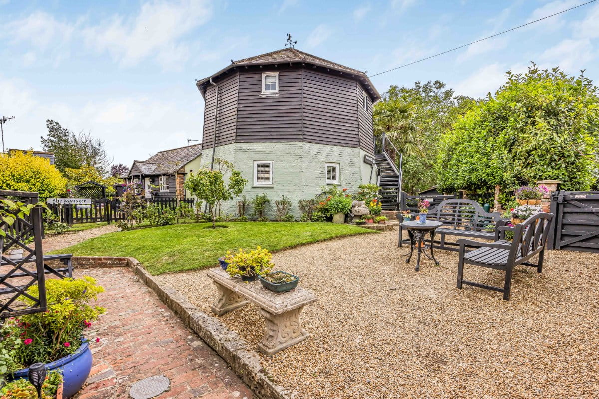 5 bedroom house, Hunston Mill House & Cottages, Selsey Road PO20 - Available