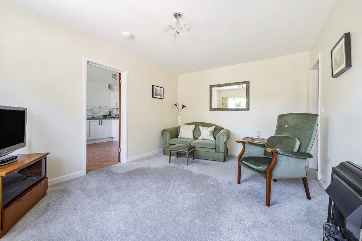 6 bedroom house, Glastonbury Road, Meare BA6 - Available