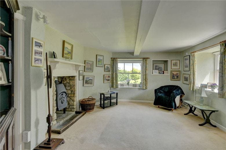  bedroom house, Moorside, Sturminster Newton DT10 - Available