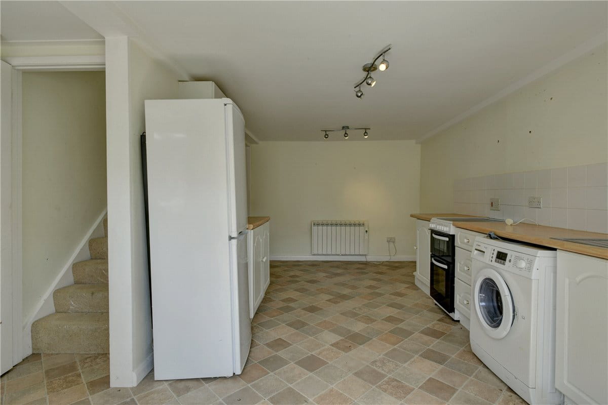  bedroom house, Moorside, Sturminster Newton DT10 - Available