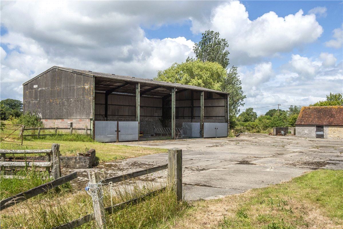  bedroom house, Moorside, Sturminster Newton DT10 - Available