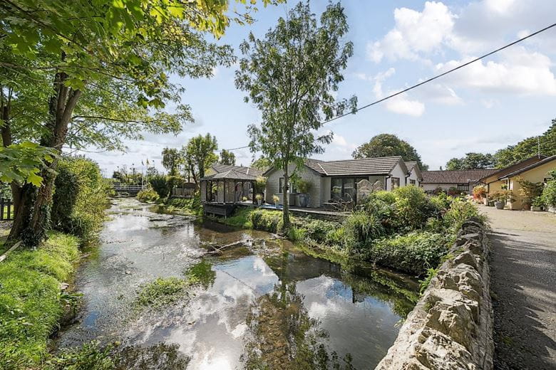 4 bedroom bungalow, Cheddar Bridge Cottages, Draycott Road BS27 - Available