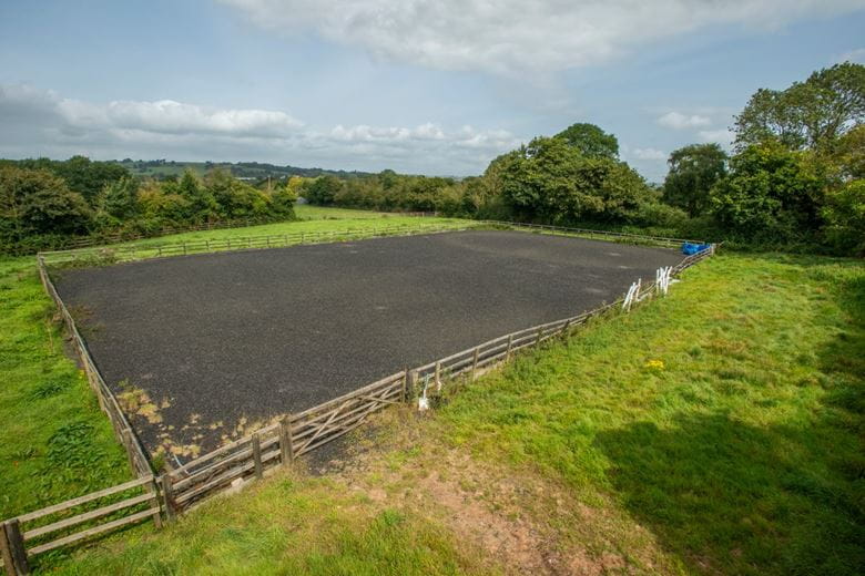 5 bedroom house, Lot 1: Manor Farm, Alhampton BA4 - Sold