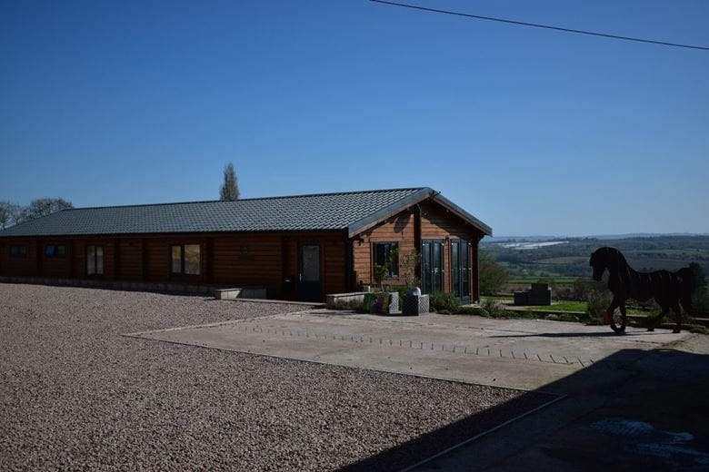 9 bedroom house, St. Weonards, Hereford HR2 - Available