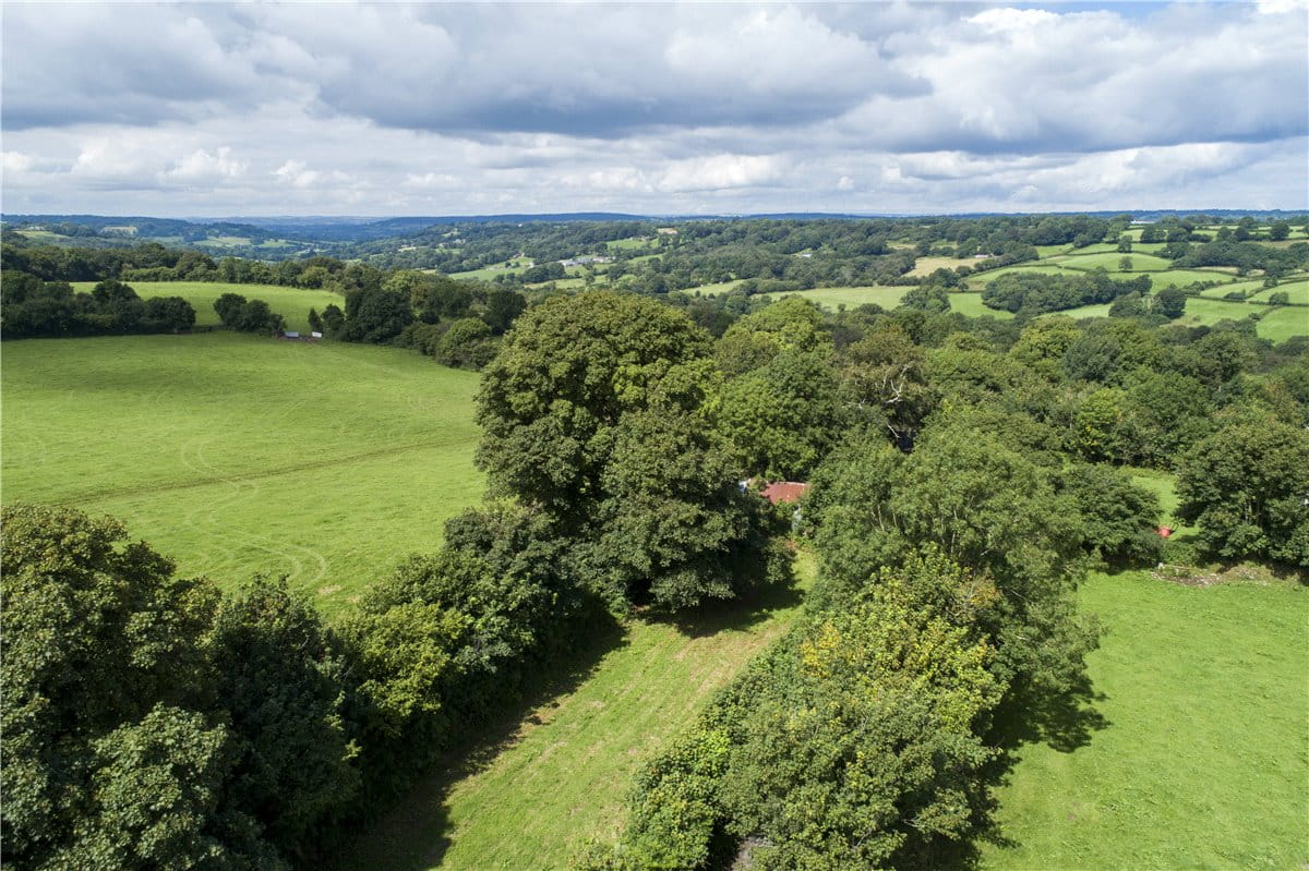  bedroom cottage, Trood's Cottage, Clayhidon EX15 - Available
