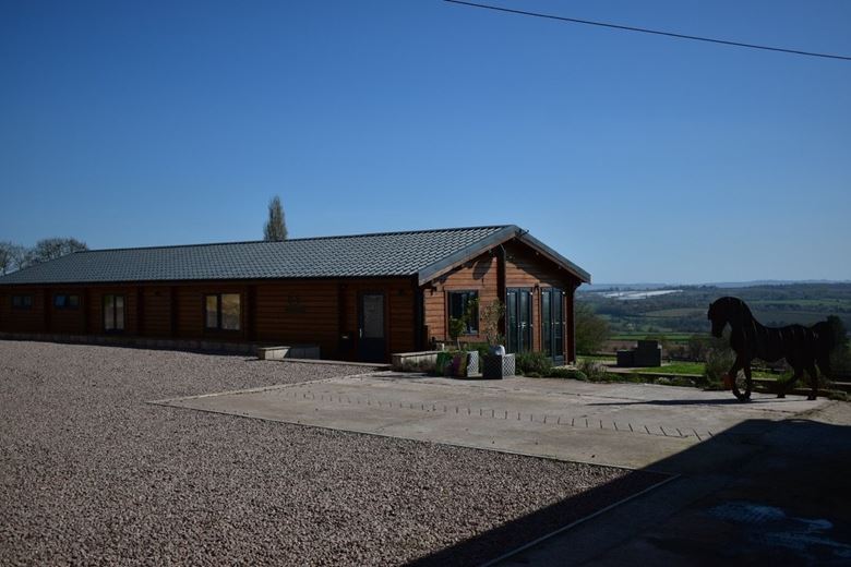 7 bedroom house, St. Weonards, Hereford HR2 - Available