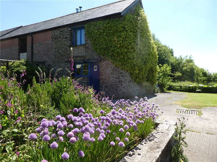 21.1 acres House, Winkleigh, Devon EX19 - Available