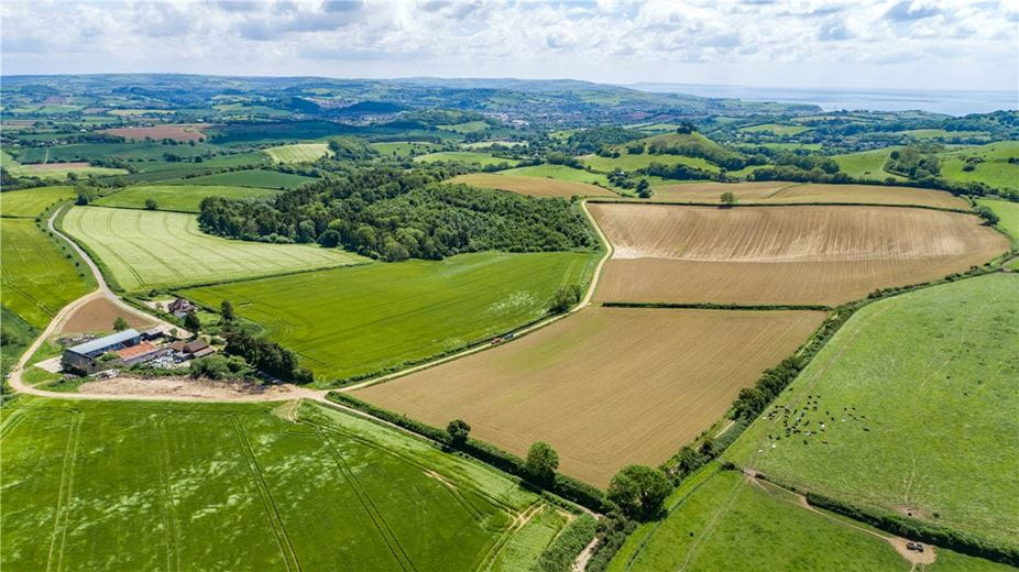 258 acres House, Symondsbury, Bridport DT6 - Available