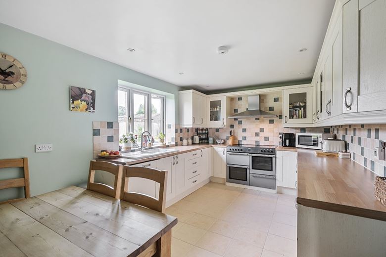 276.9 acres House, Cruxton Manor Farm, Cruxton DT2 - Available