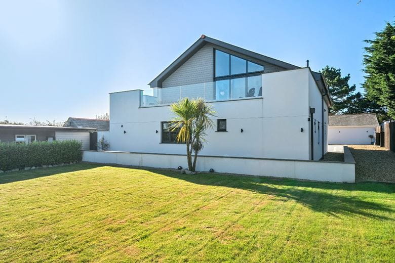 5 bedroom house, St. Breock, Wadebridge PL27 - Available