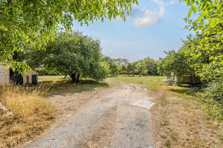 2.8 acres House, Lot 1: East Farm, Purving Row BS24 - Available