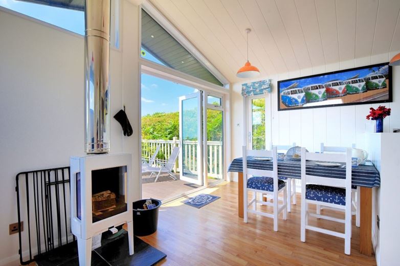 3 bedroom house, High Bullen & Holidays, Sun Lane DT6 - Available