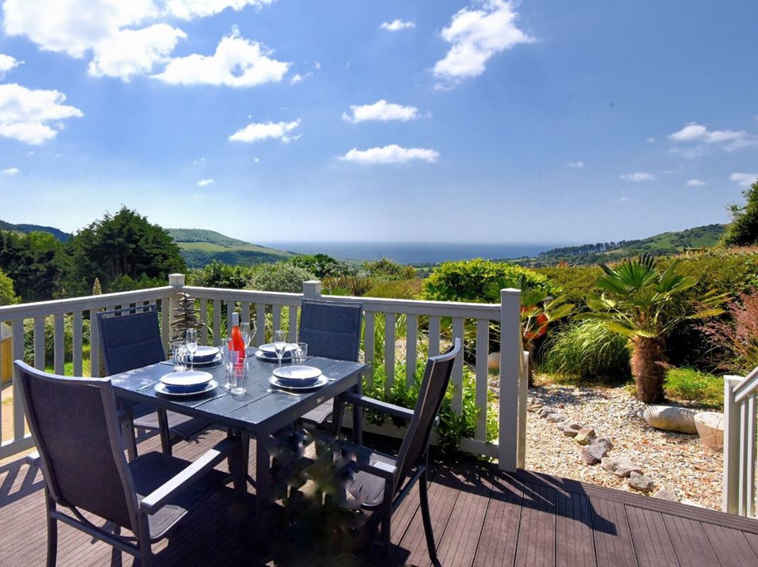 3 bedroom house, High Bullen & Holidays, Sun Lane DT6 - Available