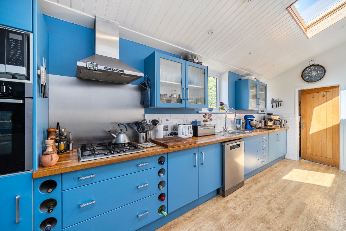 3 bedroom house, High Bullen & Holidays, Sun Lane DT6 - Available