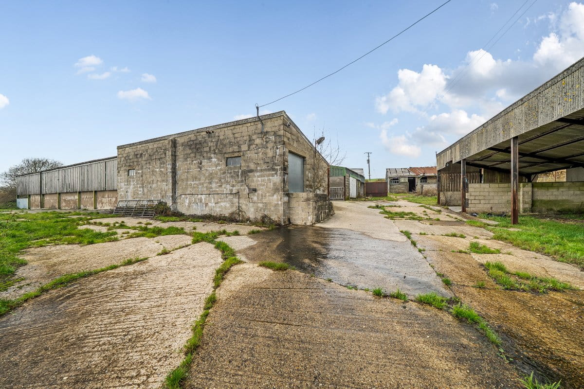 172 acres Farm, Long Bredy, Dorchester DT2 - Available