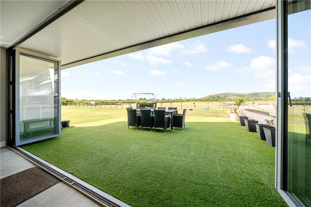 5 bedroom house, Lower Weare, Axbridge BS26 - Available