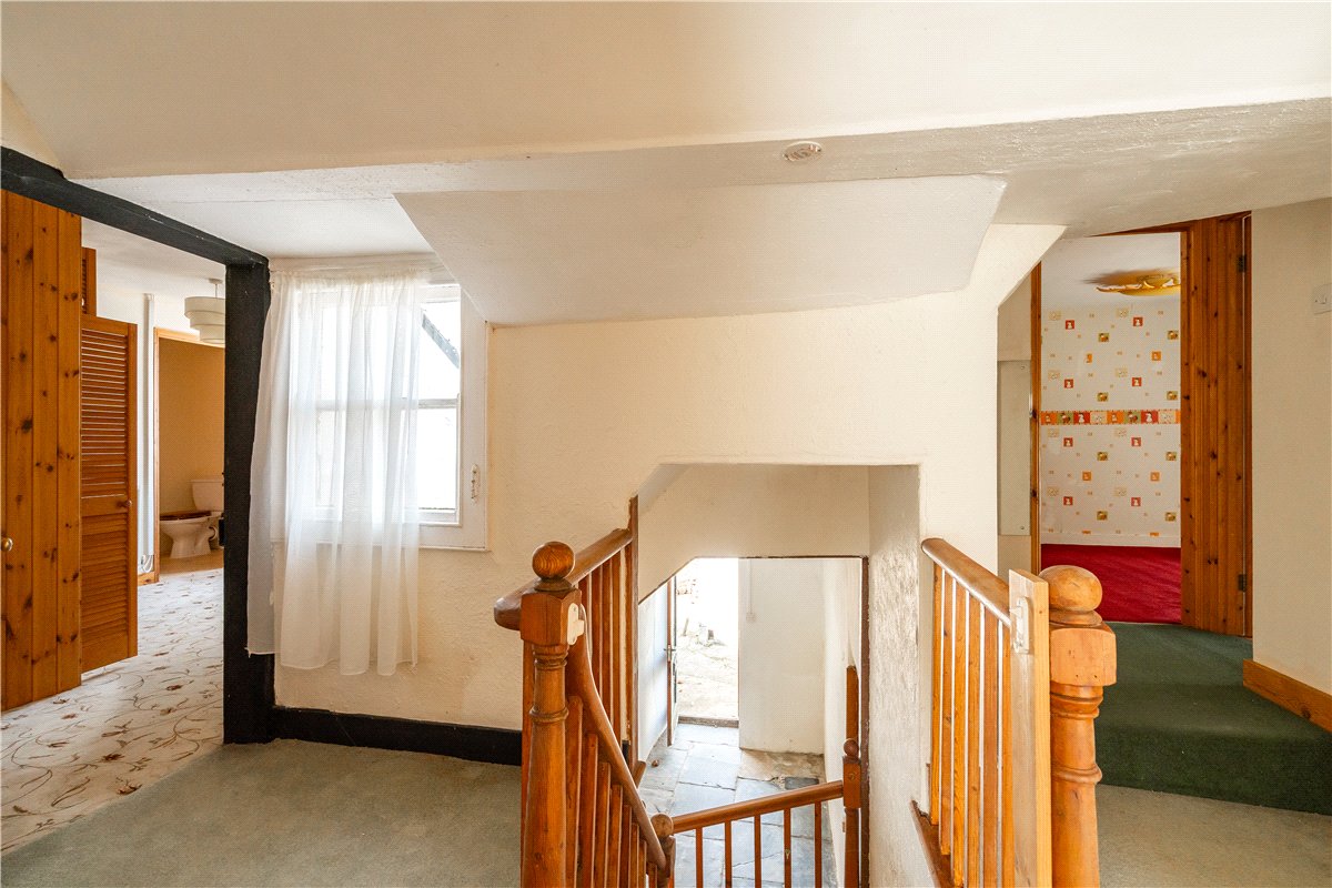 4.4 acres House, Grampound Road, Truro TR2 - Available