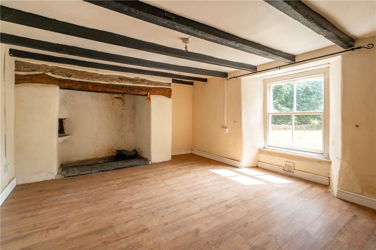 4.4 acres House, Grampound Road, Truro TR2 - Available