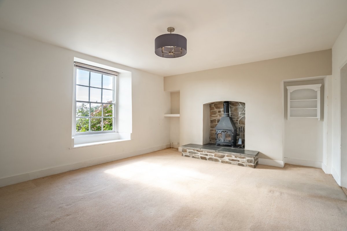 5 bedroom house, Ladock, Truro TR2 - Available