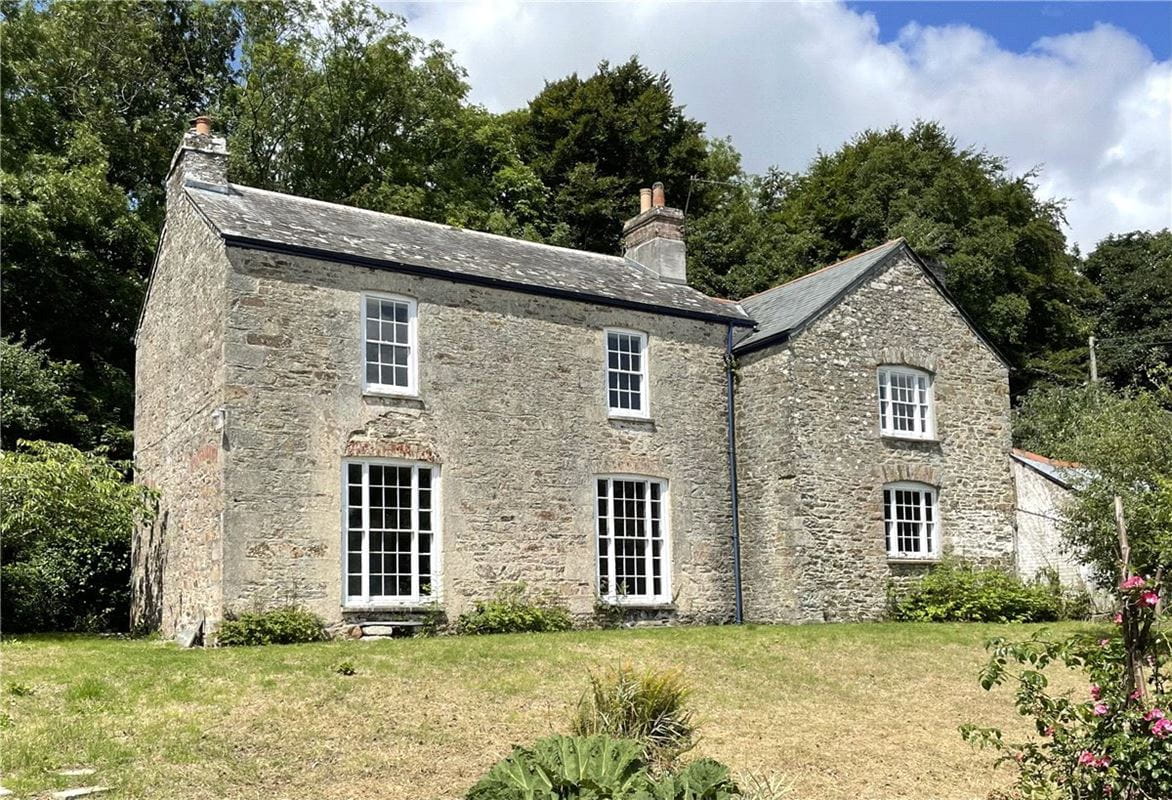 6 bedroom house, Enys, St. Gluvias TR10 - Available