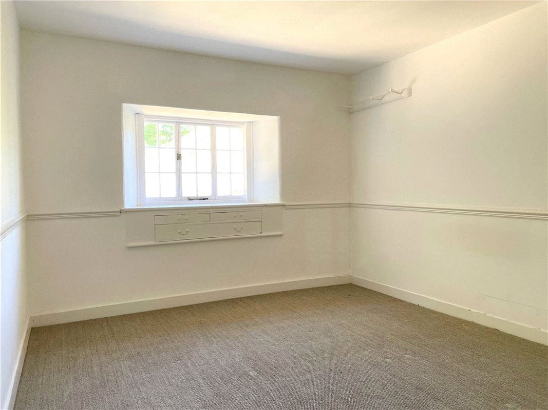 6 bedroom house, Enys, St. Gluvias TR10 - Available