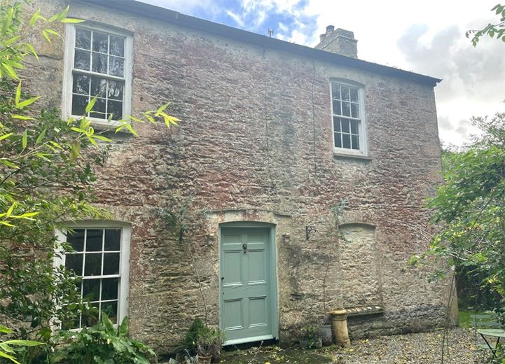 6 bedroom house, Enys, St. Gluvias TR10 - Available